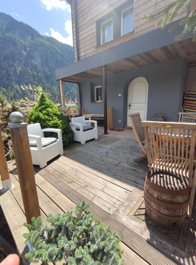 Apartamento La Tana Dell'Orso Campitello di Fassa Exterior foto